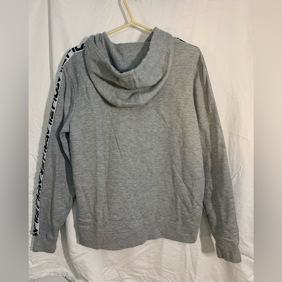 Grey Fila Hoodie - Picture 5 of 10